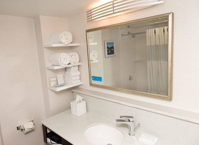 Hampton Inn & Suites Albany Downtown 14