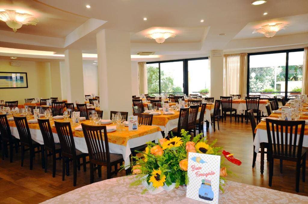 Hotel Turistica 8