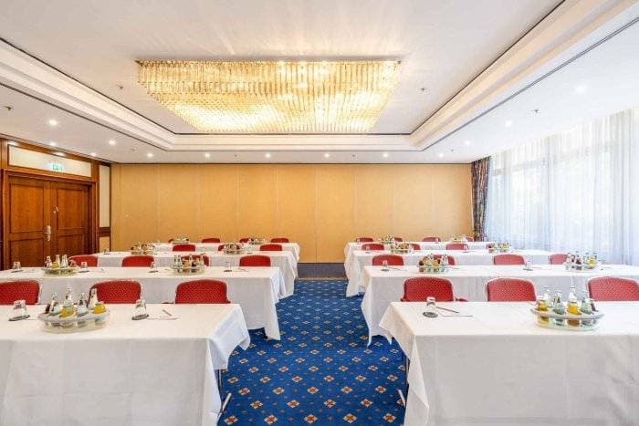 PLAZA Premium Schwerin 6