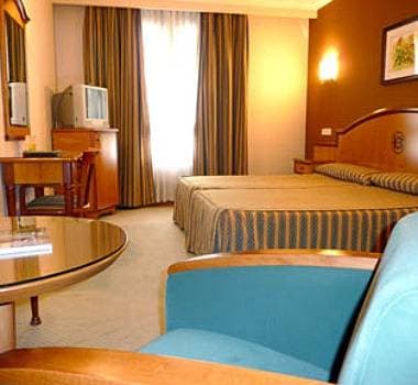 Sercotel Ciudad de Oviedo Hotel 3