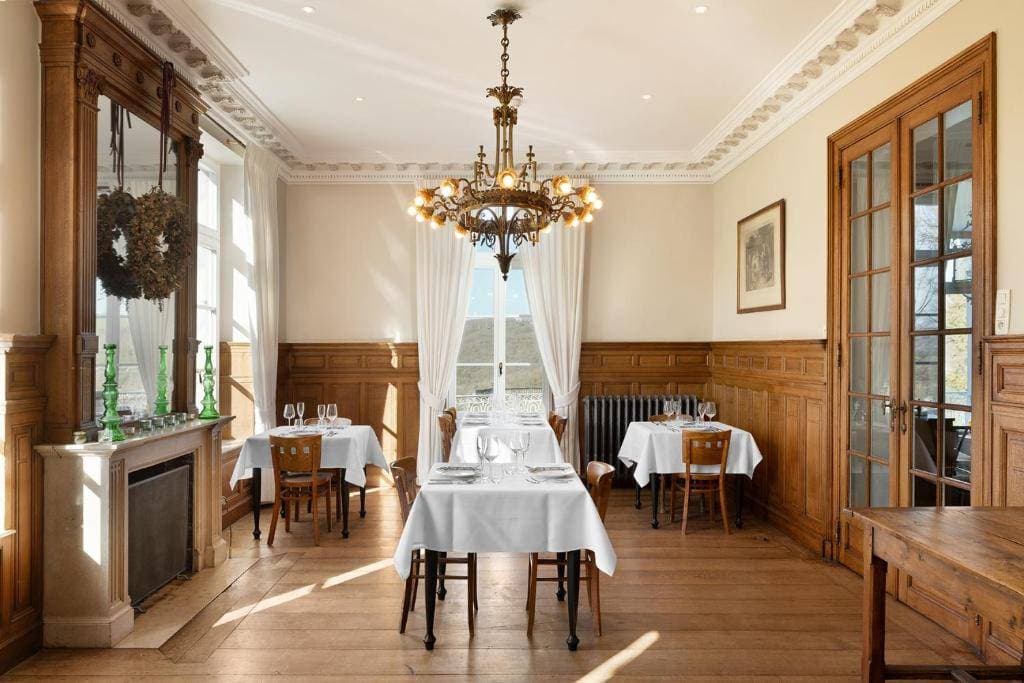 Chateau Charles 6
