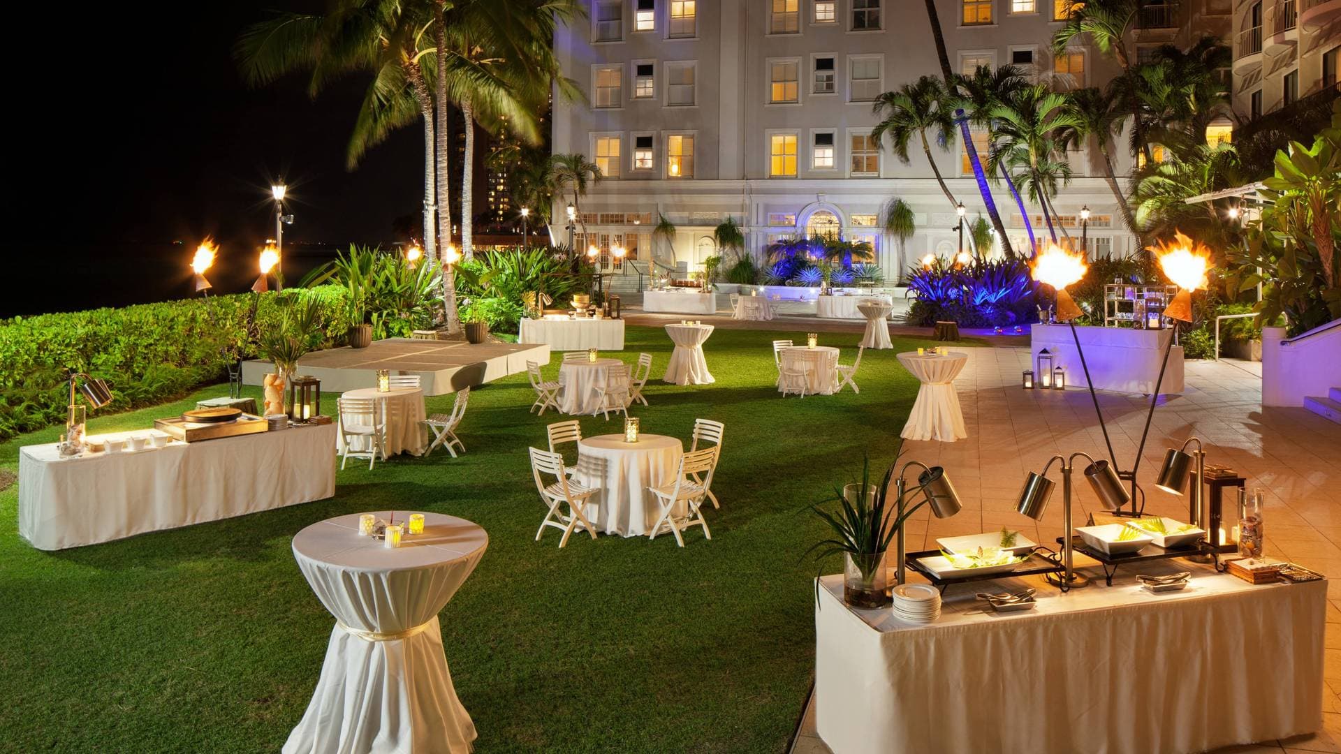 Moana Surfrider, A Westin Resort & Spa, Waikiki Beach 19