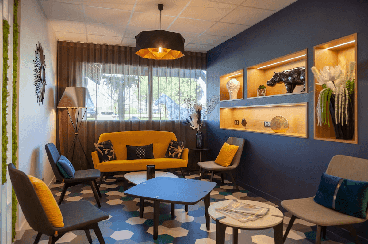Hôtel Kyriad Niort Espace Mendès France 8