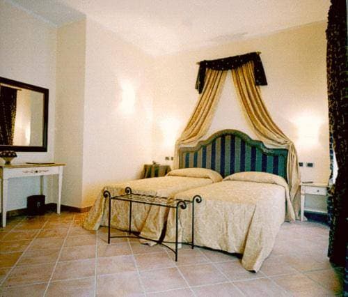 Hotel Urbano V 11