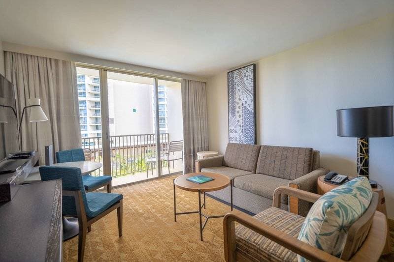 Embassy Suites Waikiki Beach Walk 23