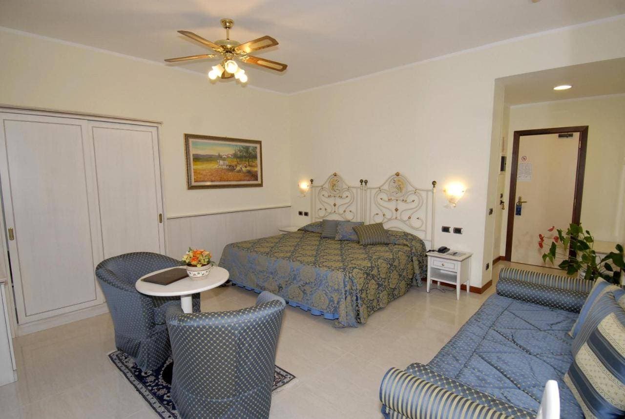 Hotel Porto Roca 22