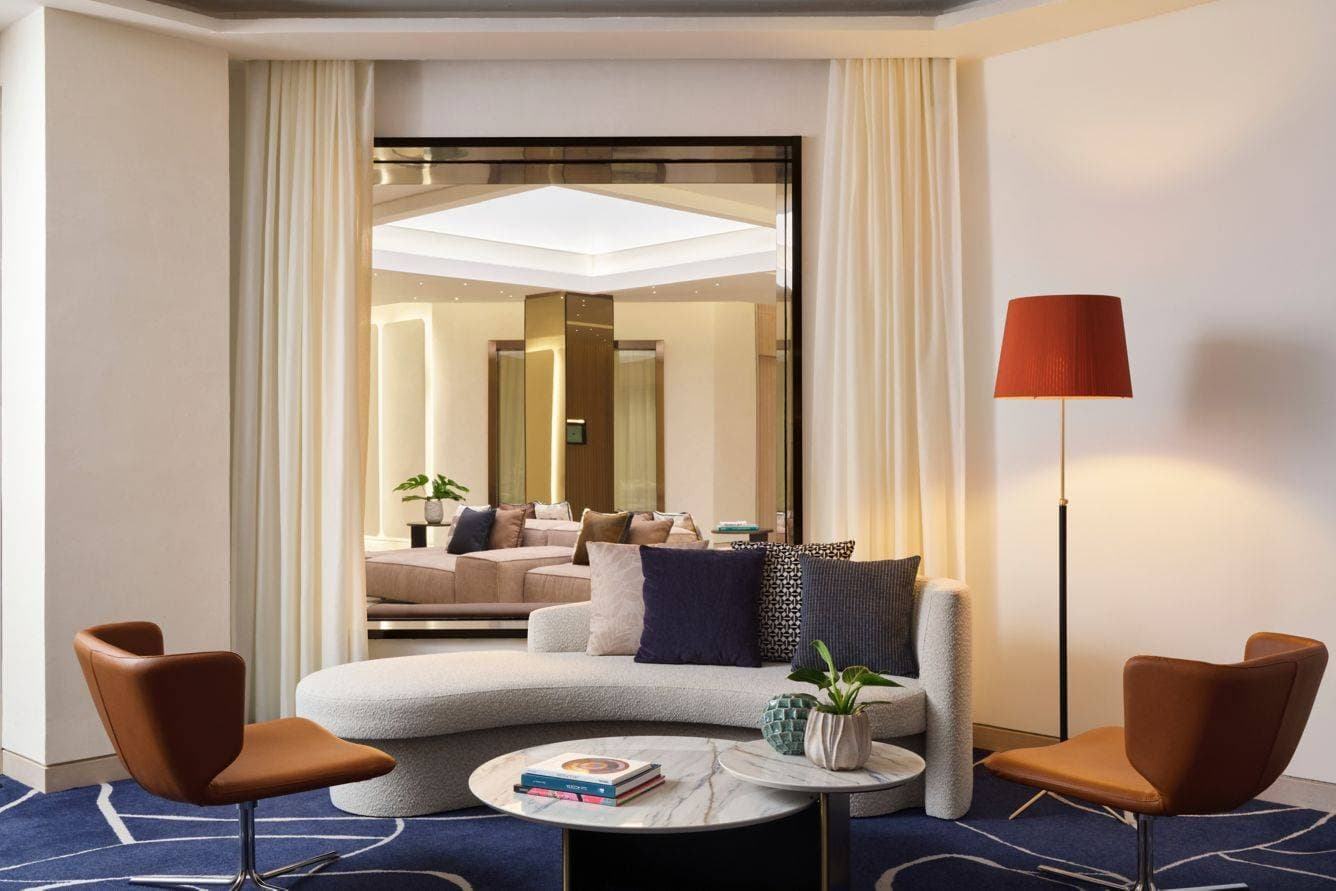 Hotel Arts  18