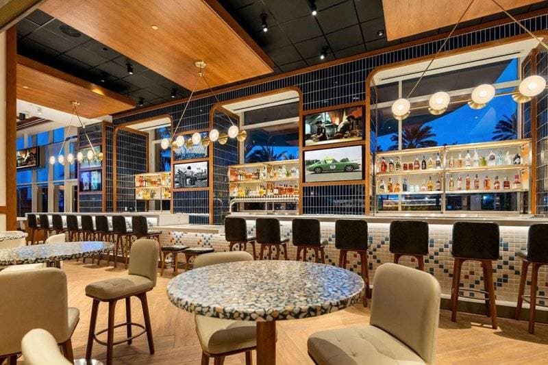 Hilton San Diego Bayfront 10