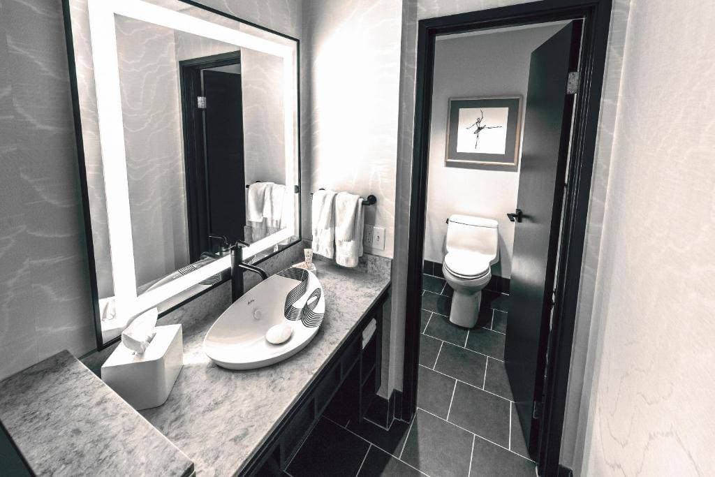 Saint Kate – The Arts Hotel 13