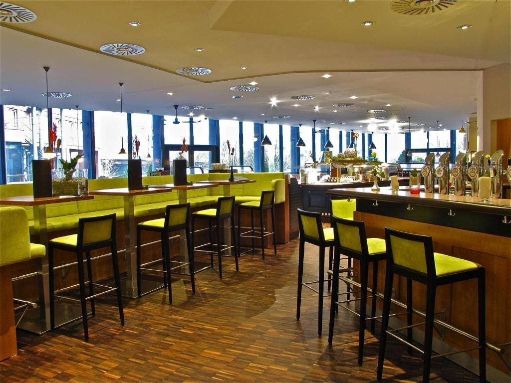 Trans World Hotel Donauwelle 6