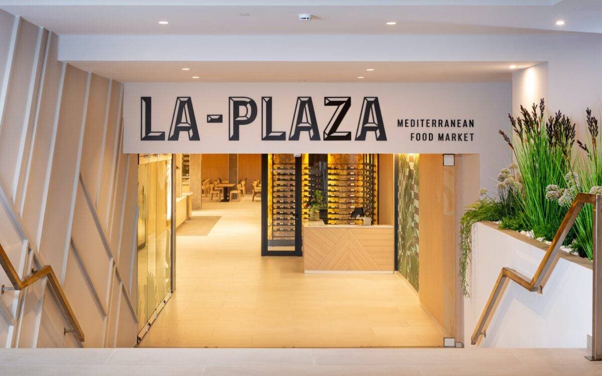 L'Azure Hotel 24