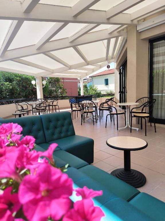 Hotel Turistica 4