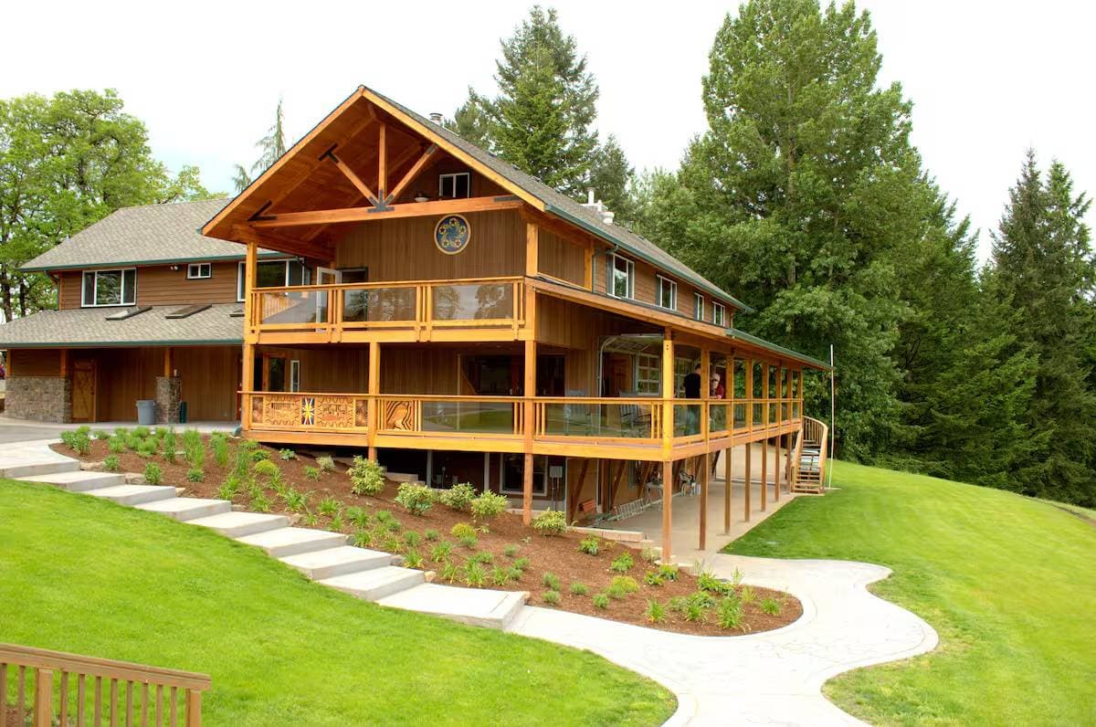 Scholls Valley Lodge 1