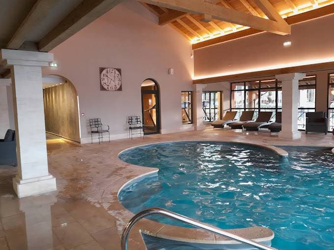 Le Grand Hôtel et Spa 9