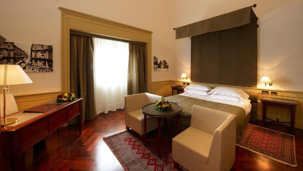 Grand Hotel Piazza Borsa 23