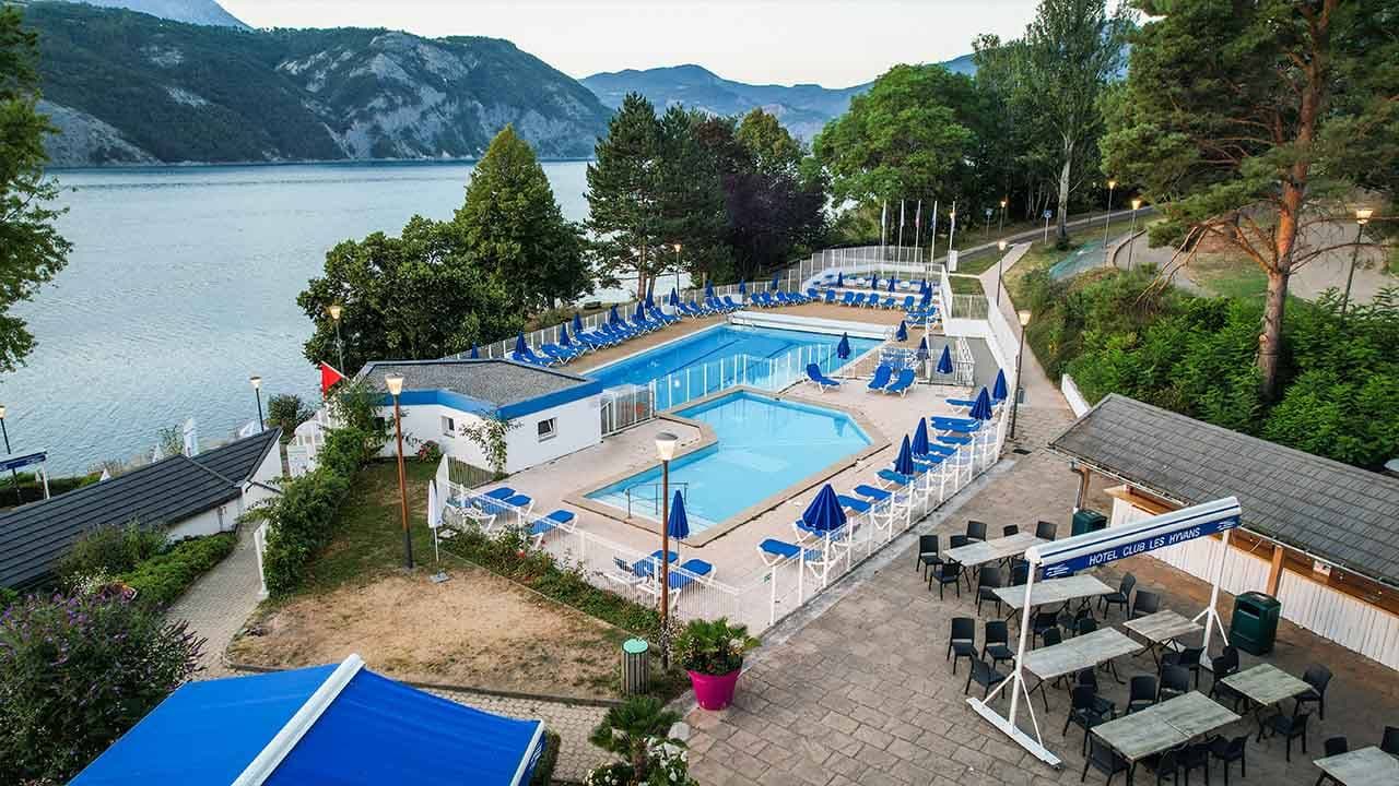 Club Les Hyvans 4