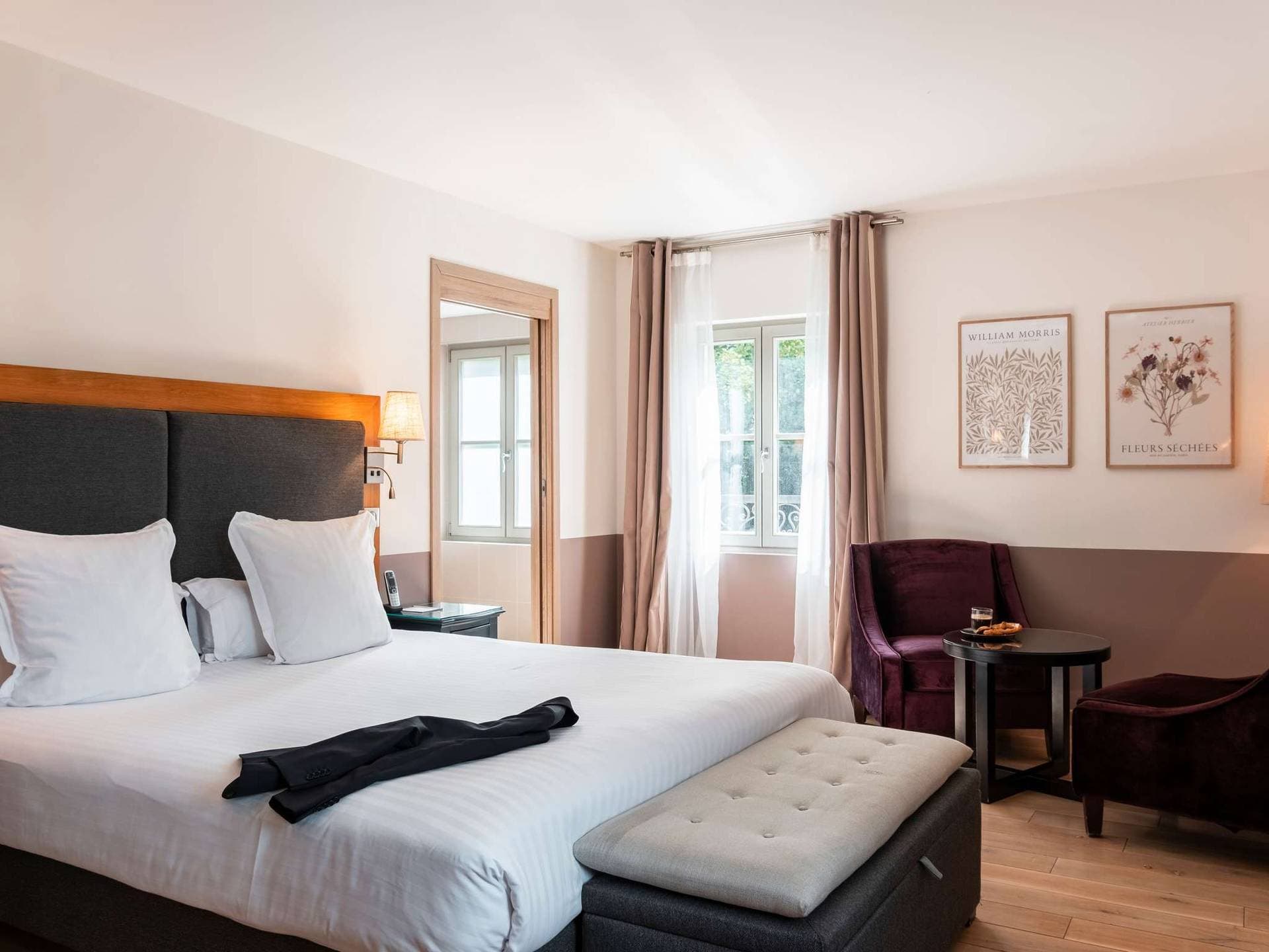 Mercure Maintenon 10