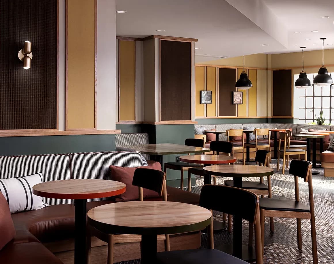 The Flat Iron Hotel 19