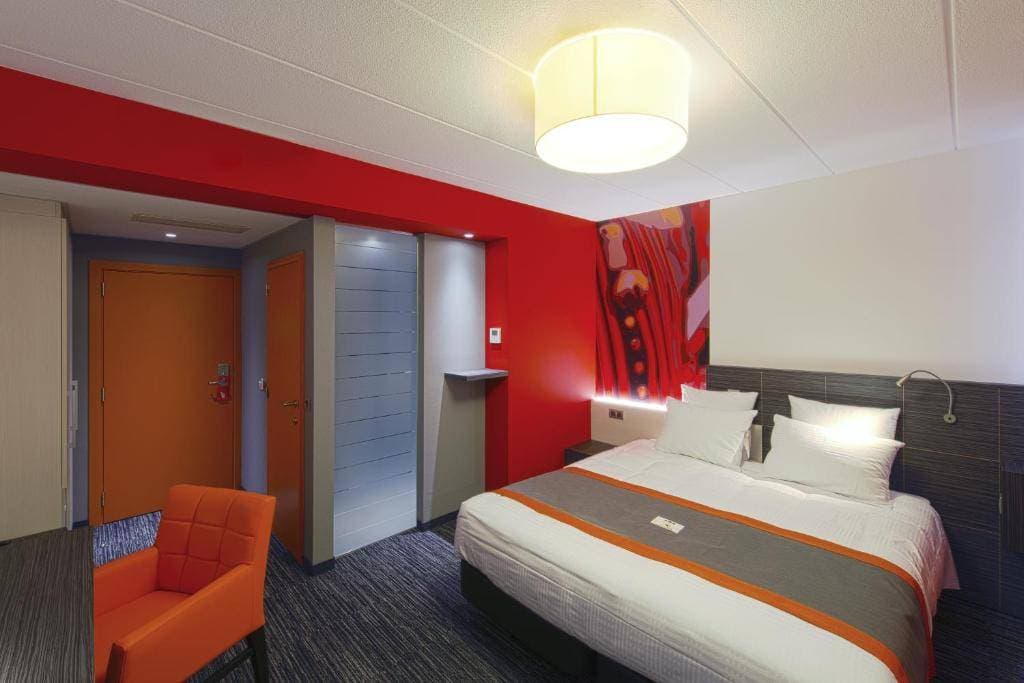 Orange Hotel La Louvière 10