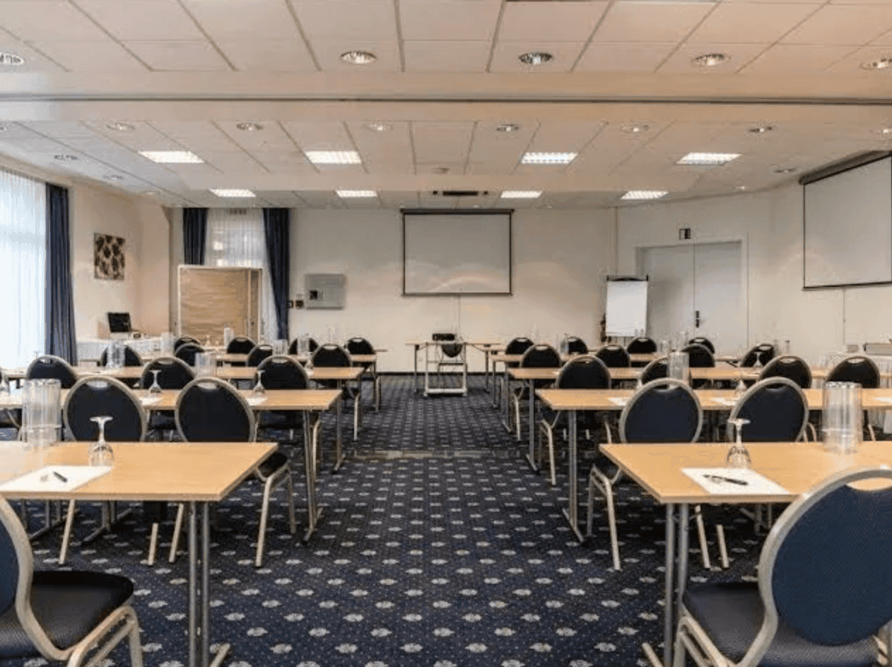Konferenzhotel Ysenburger Hof 8