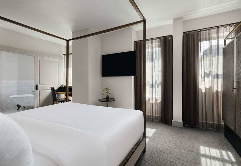 Hotel Phillips Kansas City, Curio Collection by Hilton 40