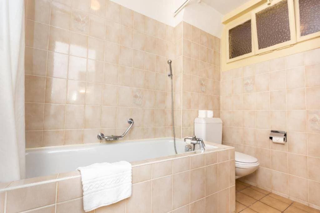 J5 Hotels Helvetie - Montreux 14
