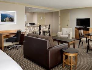 Hilton Charlotte University Place 25