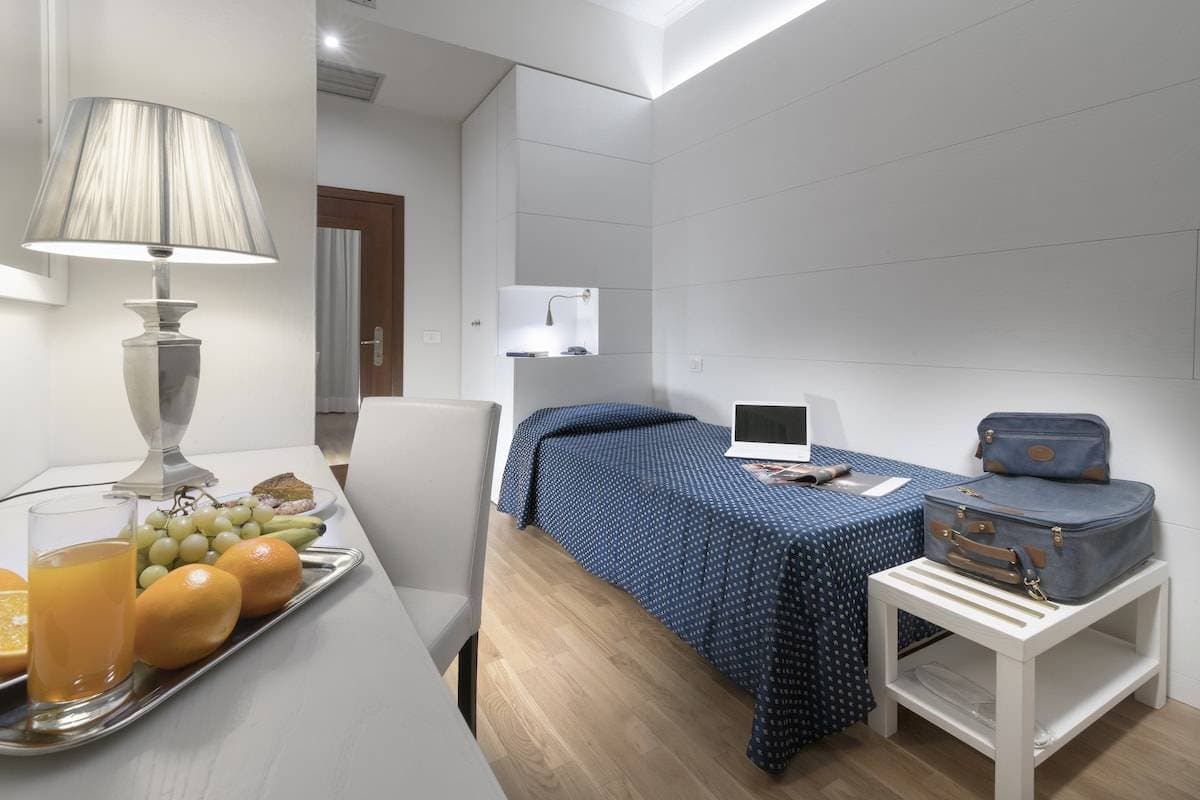 Hotel 2 Mari 10