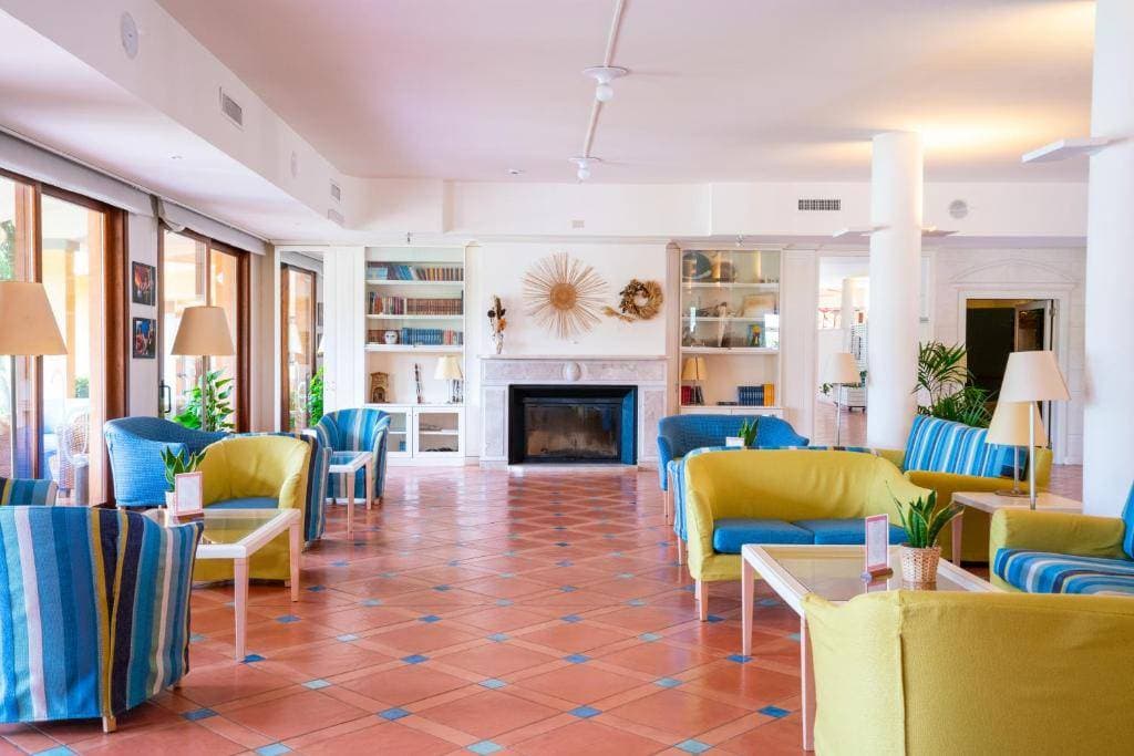 Hotel Santa Gilla 5