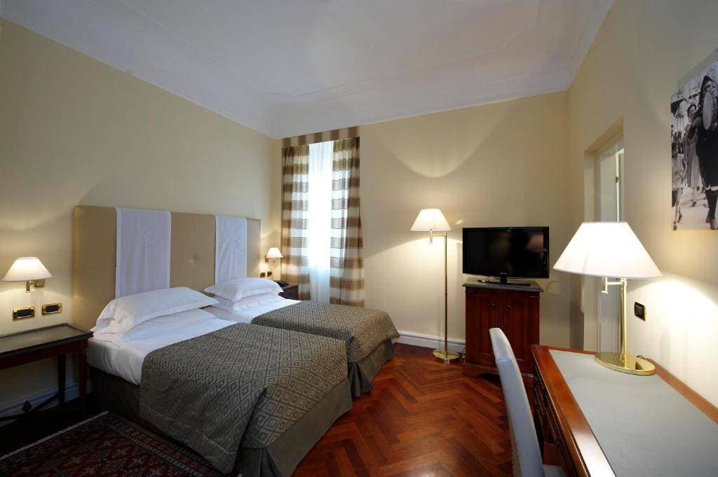 Grand Hotel Piazza Borsa 25