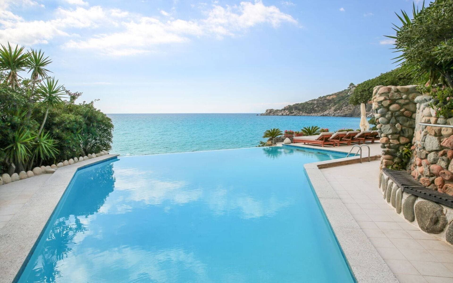 Villa Sardinia Star 32