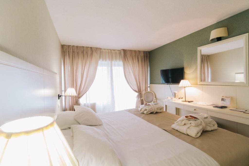 Le Domaine des Dryades 2