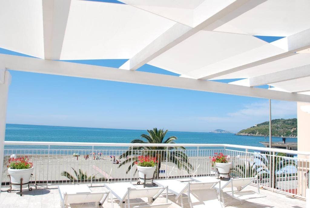 Hotel Villa Eleonora 7