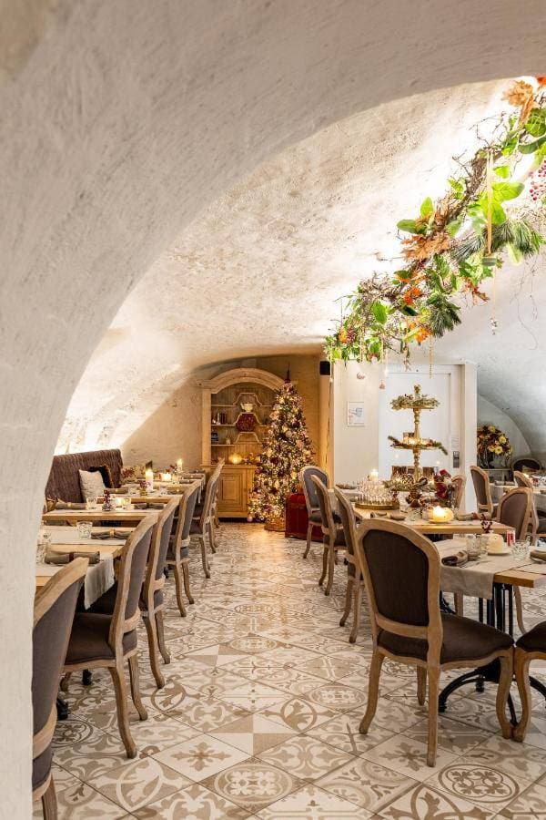 Hotel De Castillion 7
