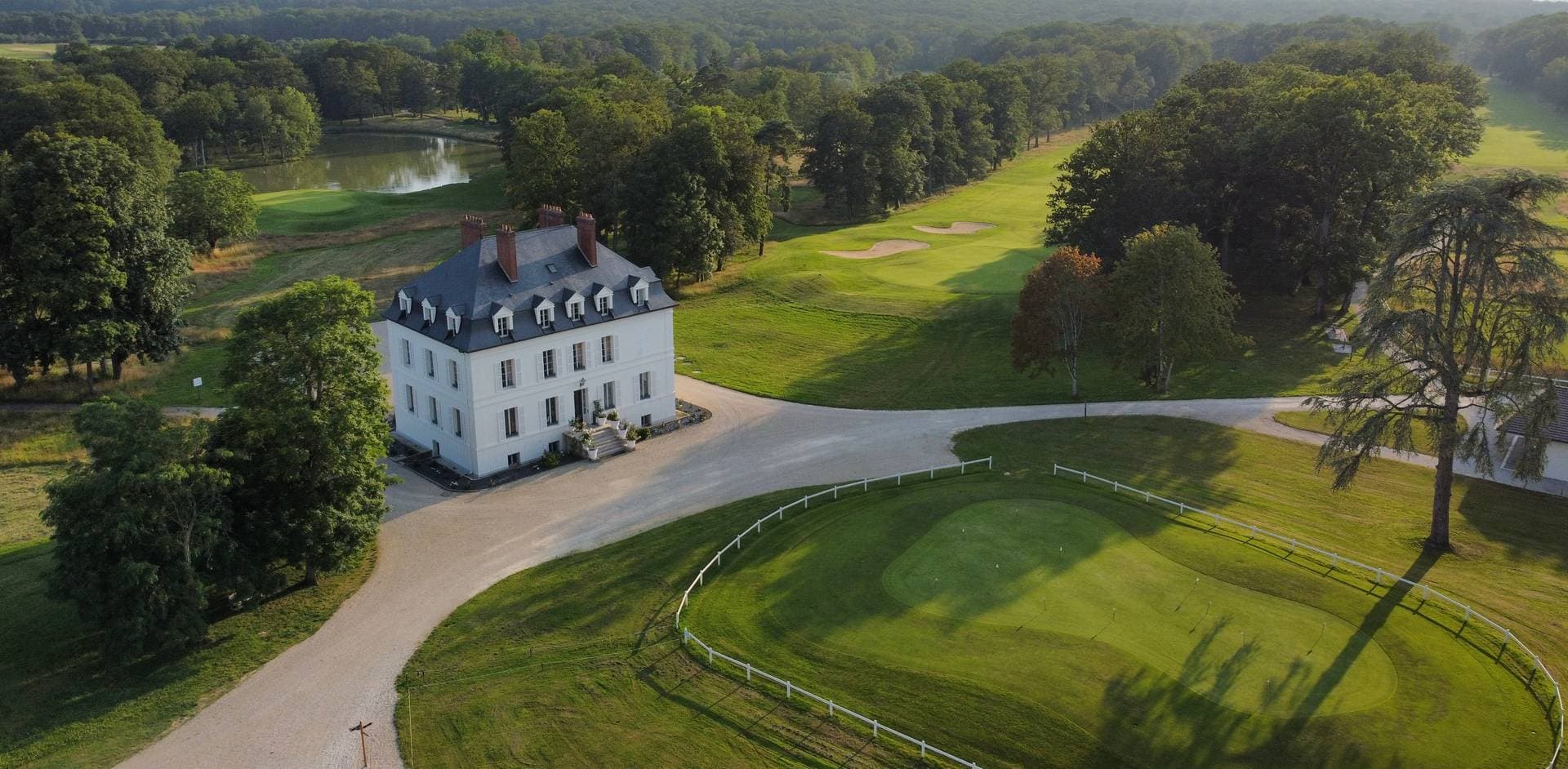 Le Domaine et Golf du Roncemay 10