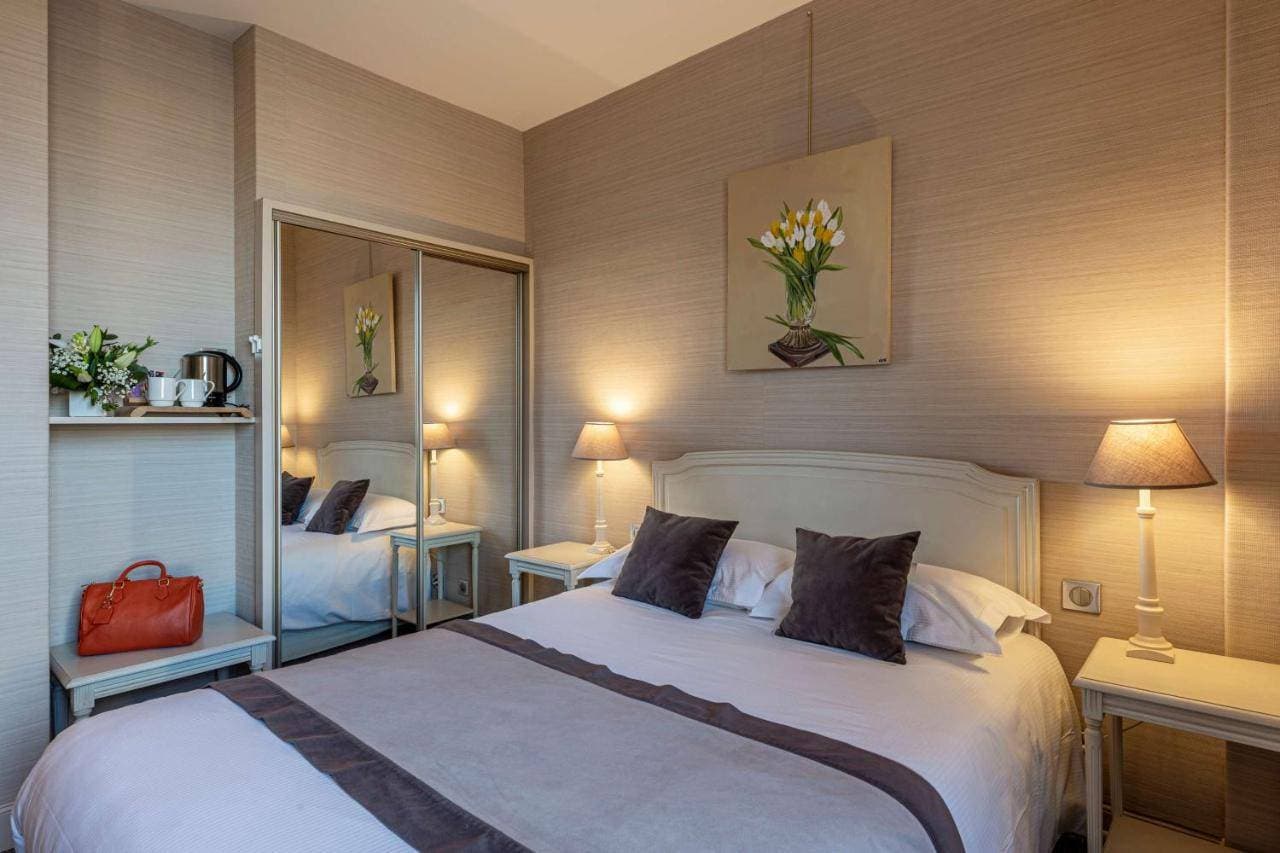 Best Western Grand Hotel De Bordeaux 10