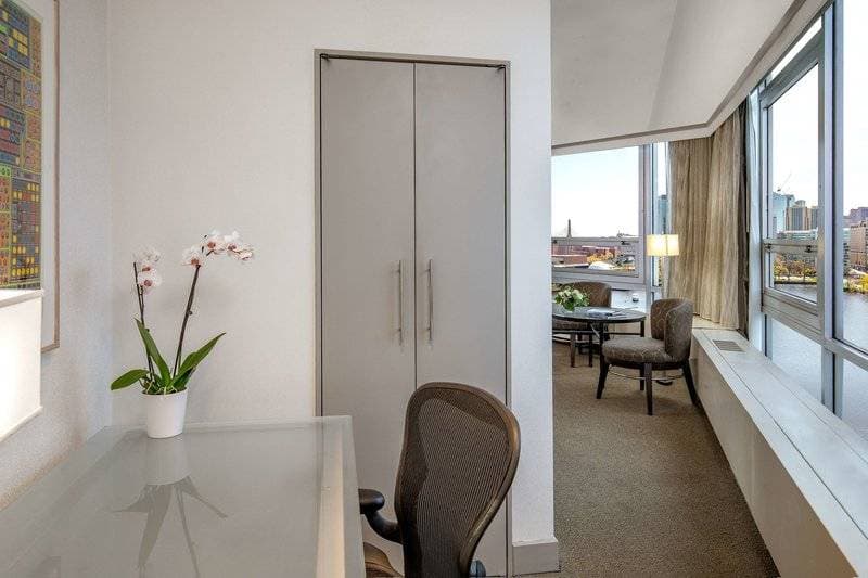Royal Sonesta Boston 9