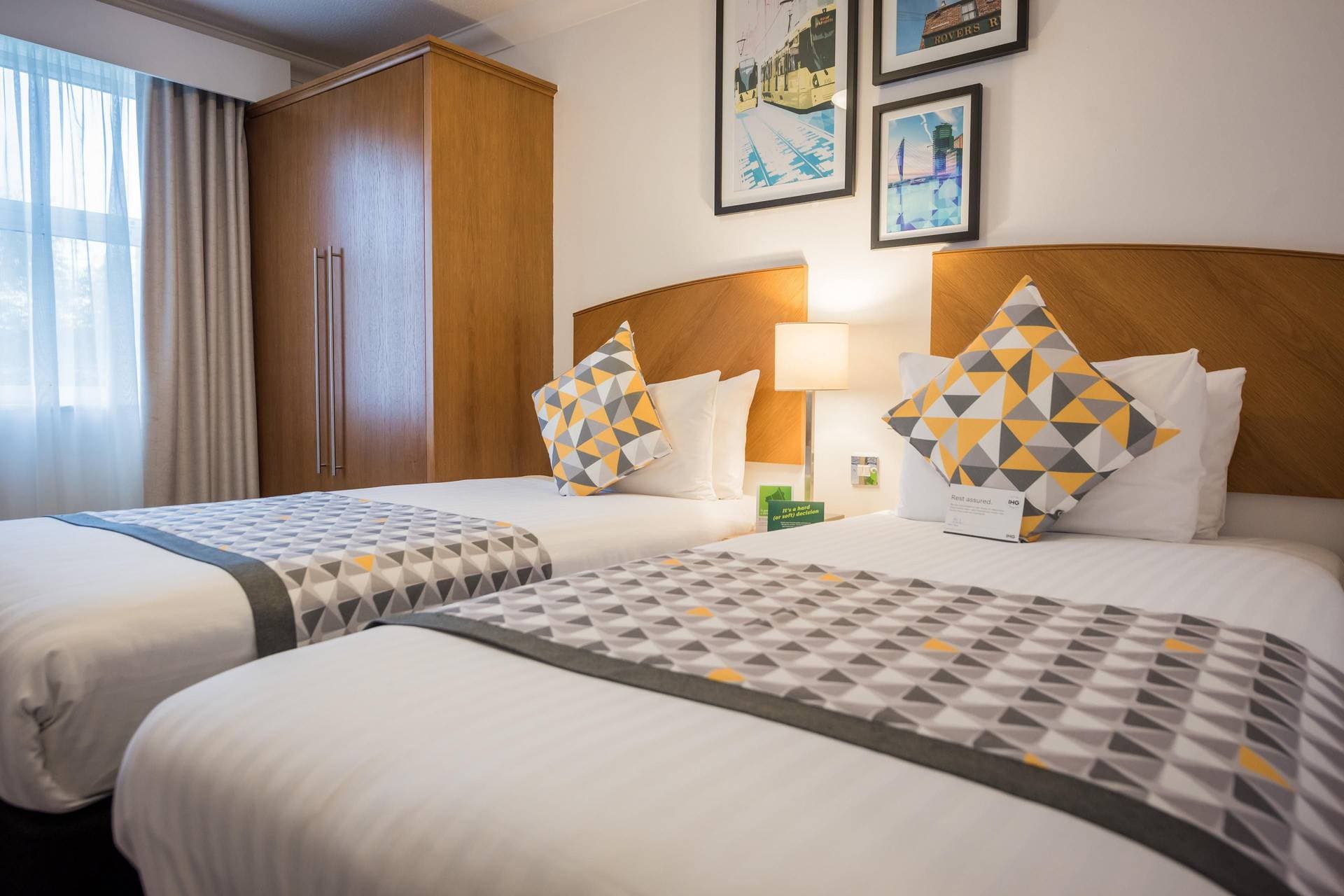 Holiday Inn Manchester West 9