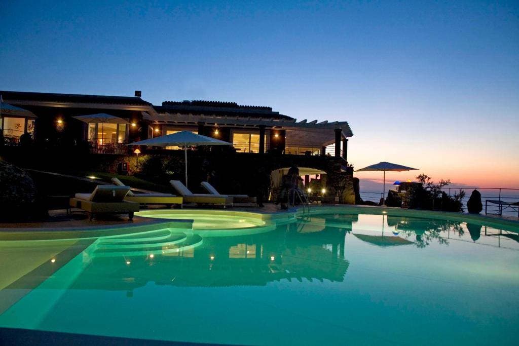 Bajaloglia Resort 1
