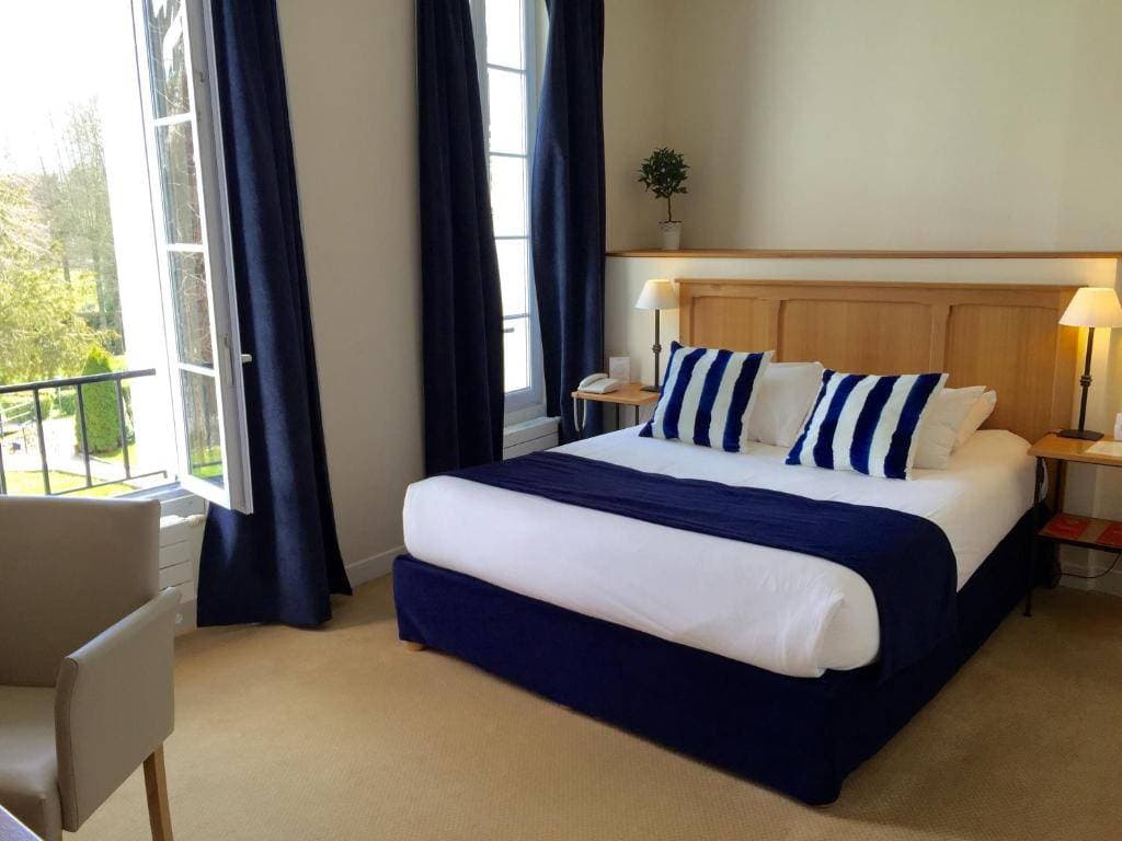 Hôtel Saint-Laurent, The Originals Relais 8