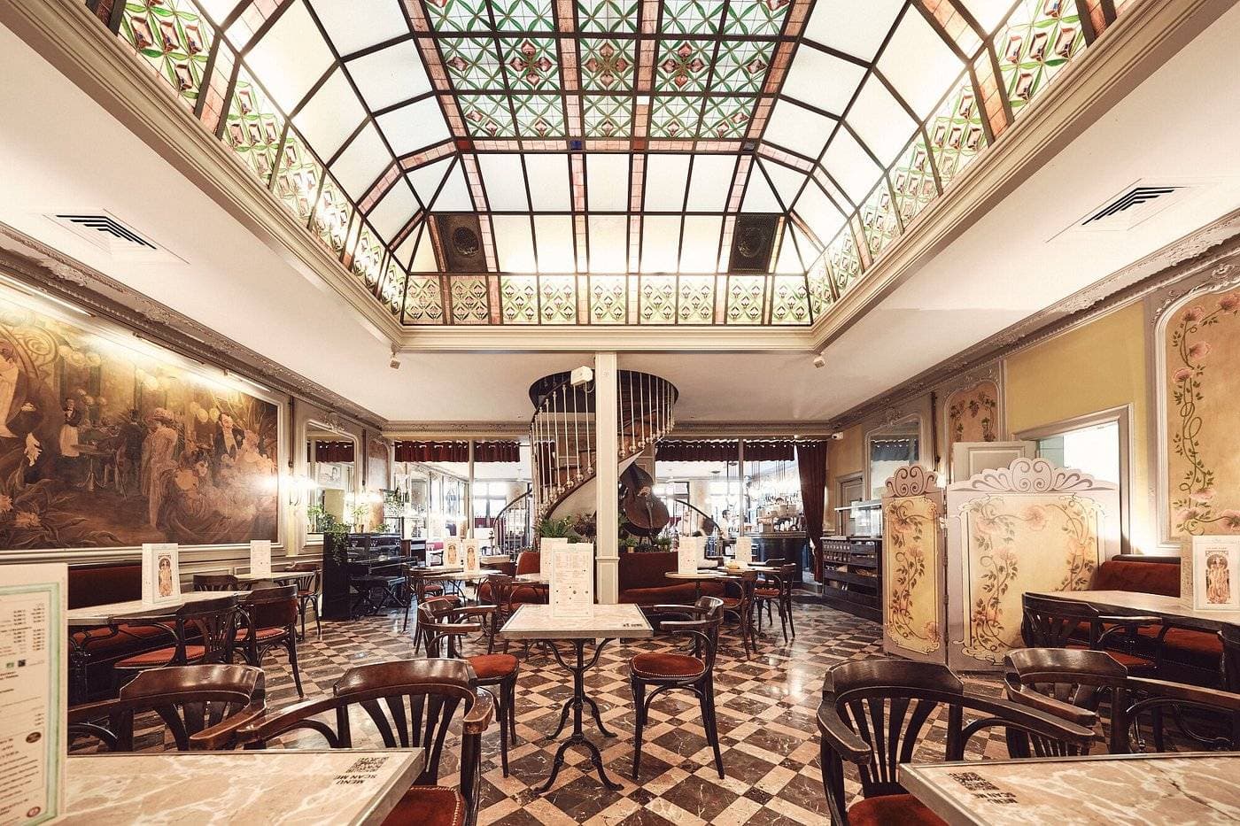 Grande Salle Belle Époque