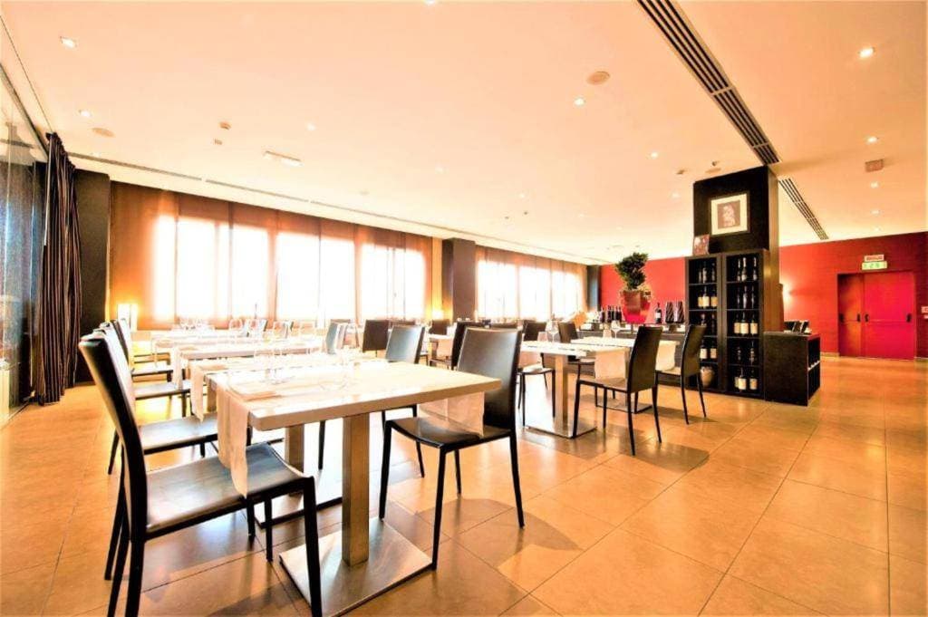AC Hotel Padova by Marriott 9