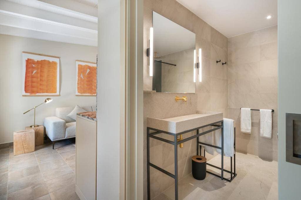Rondaia Luxury Suites & Villas 18