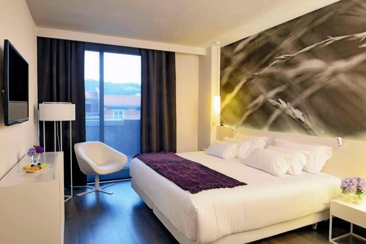 NH Collection Villa de Bilbao 18
