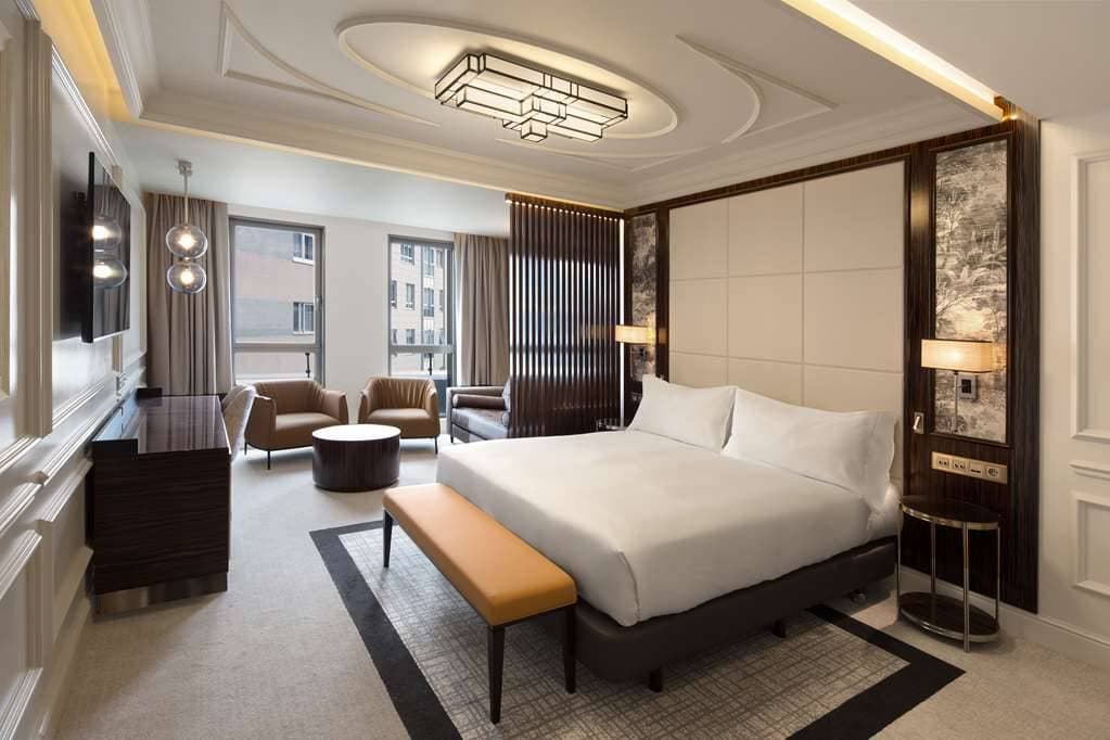 DoubleTree by Hilton A Coruña 11