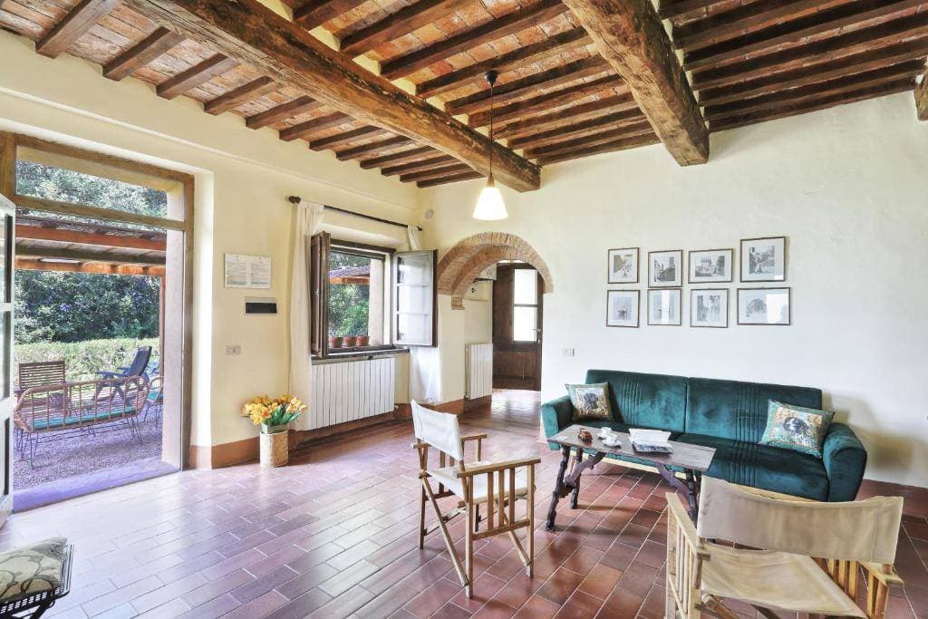 Villa e Fattoria di Radi 25