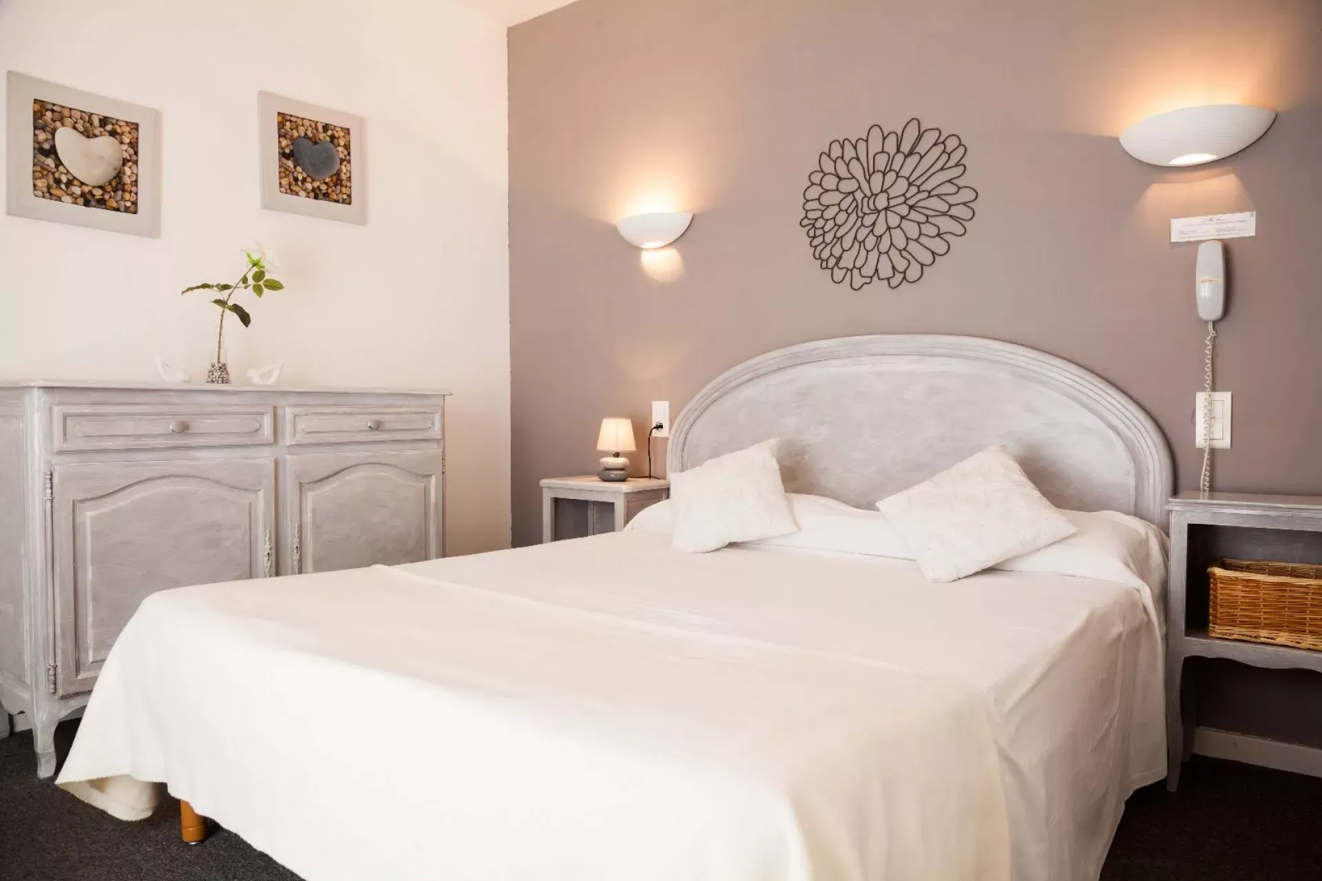 Hôtel Le Petit Manoir 18