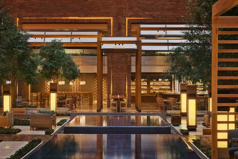 Hilton Anatole 9
