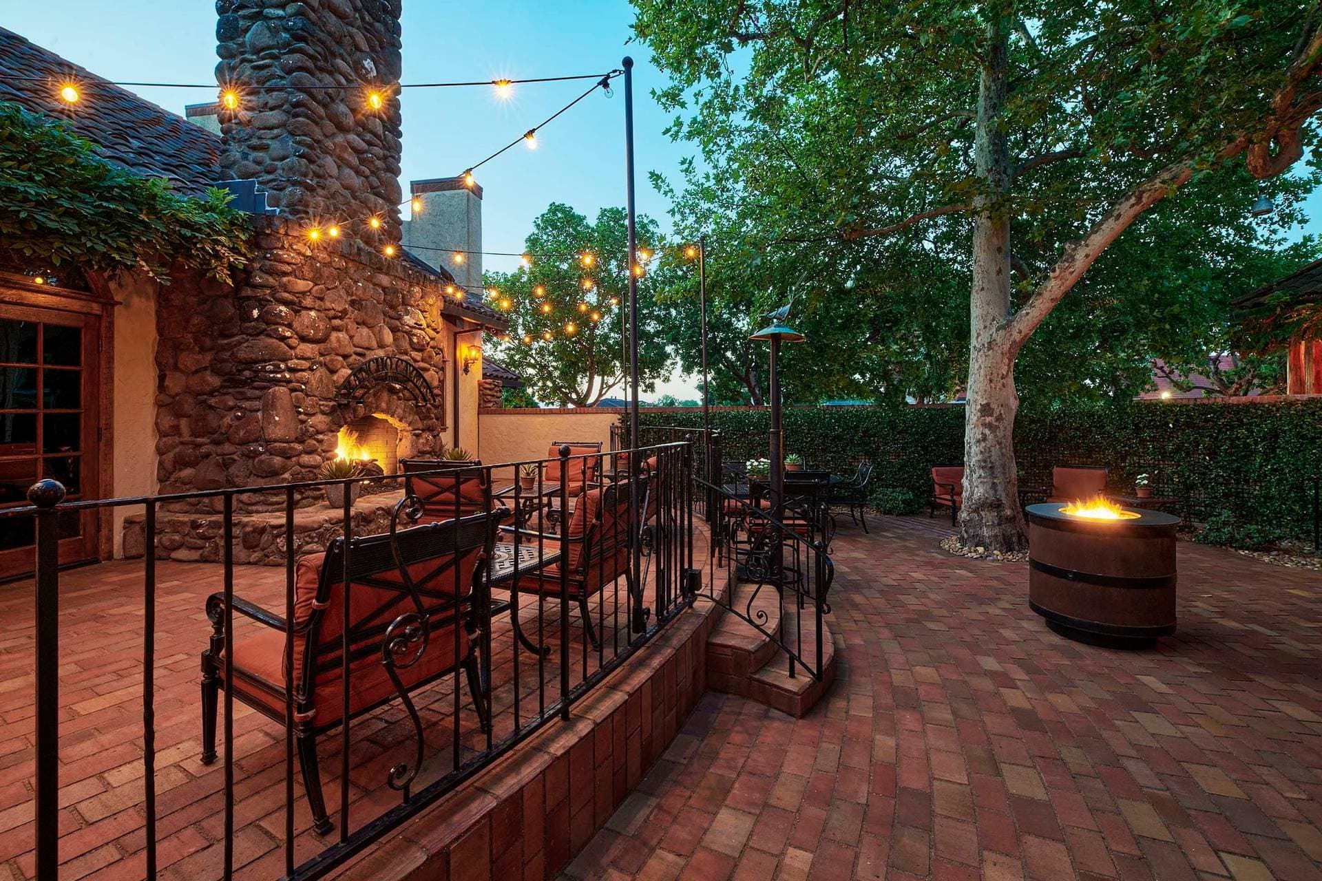 Rancho Caymus Inn 14