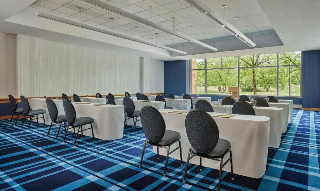 Graduate by Hilton Cincinnati 12